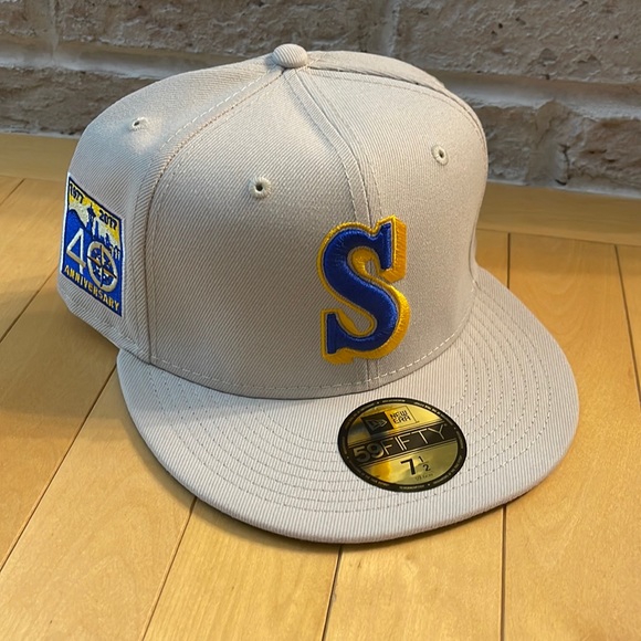 New Era Other - New Era 59Fifty Seattle Mariners Fitted Hat Size 7 1/2 Blue UV 40th Side Patch